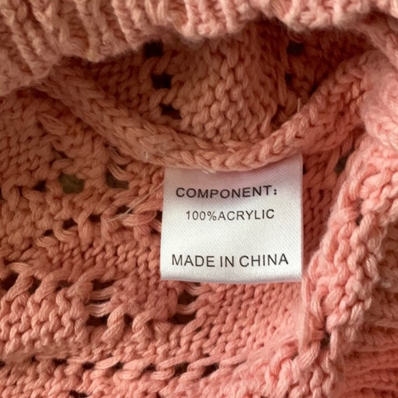 Gorgeous pink eyelet hoodie sweater - Picture 10 of 11